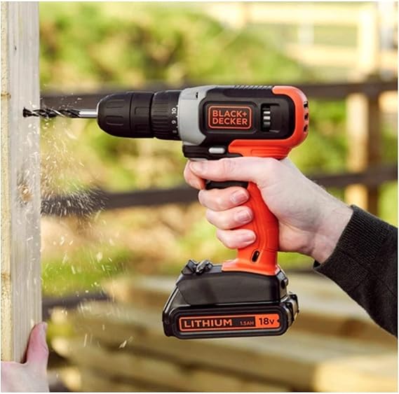 Black+Decker 18V Lithium-Ion Drill Driver with A 1.5Ah Battery