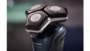 Philips Wet & Dry USB Charging Shaver at Best Price - Halabh