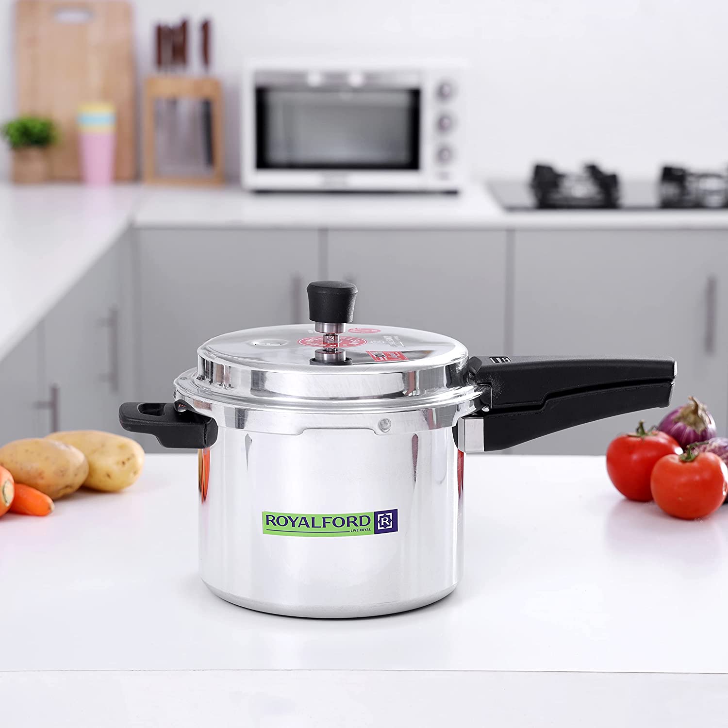 Royalford Aluminum Pressure Cooker 5 Liters Silver