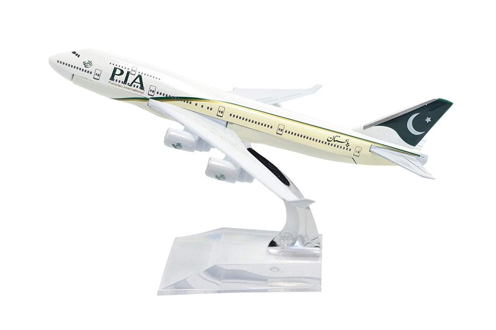 1:400 16cm Boeing B747-400 PIA Metal Airplane Model Plane Toy