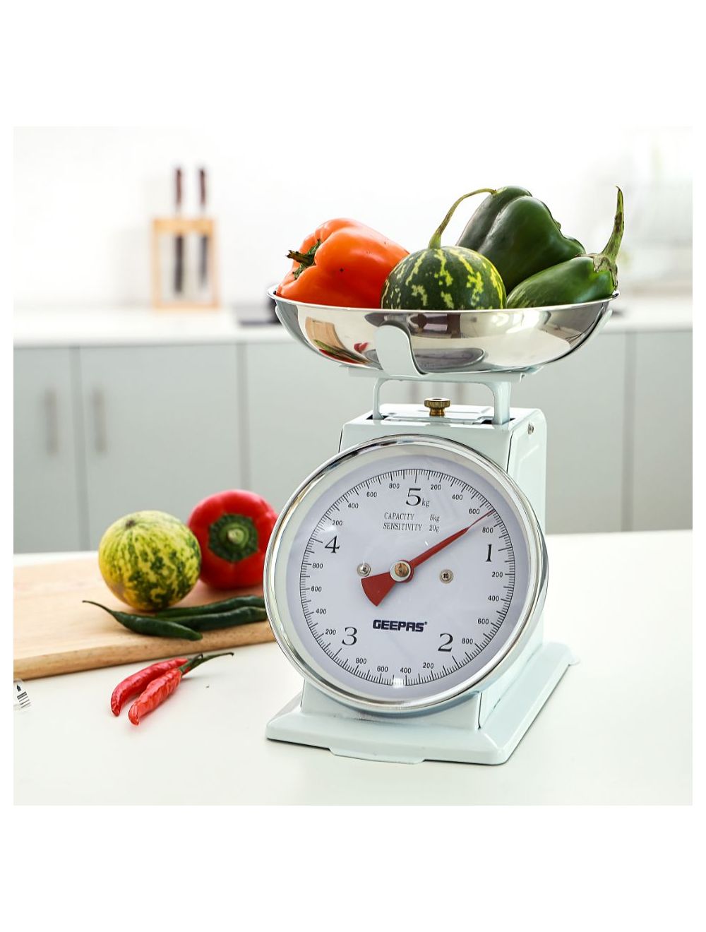Geepas Kitchen Scale With Stainless Steel Bowl