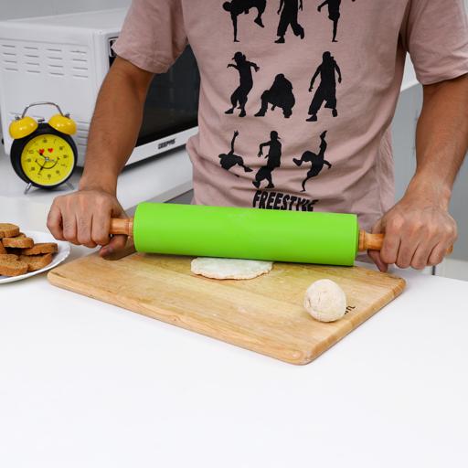 RoyalFord Rolling Pin Silicon Cover Wooden Handle