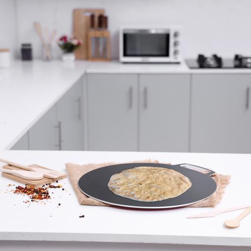 Royalford 30CM Aluminium Non Stick Flat Tawa Black