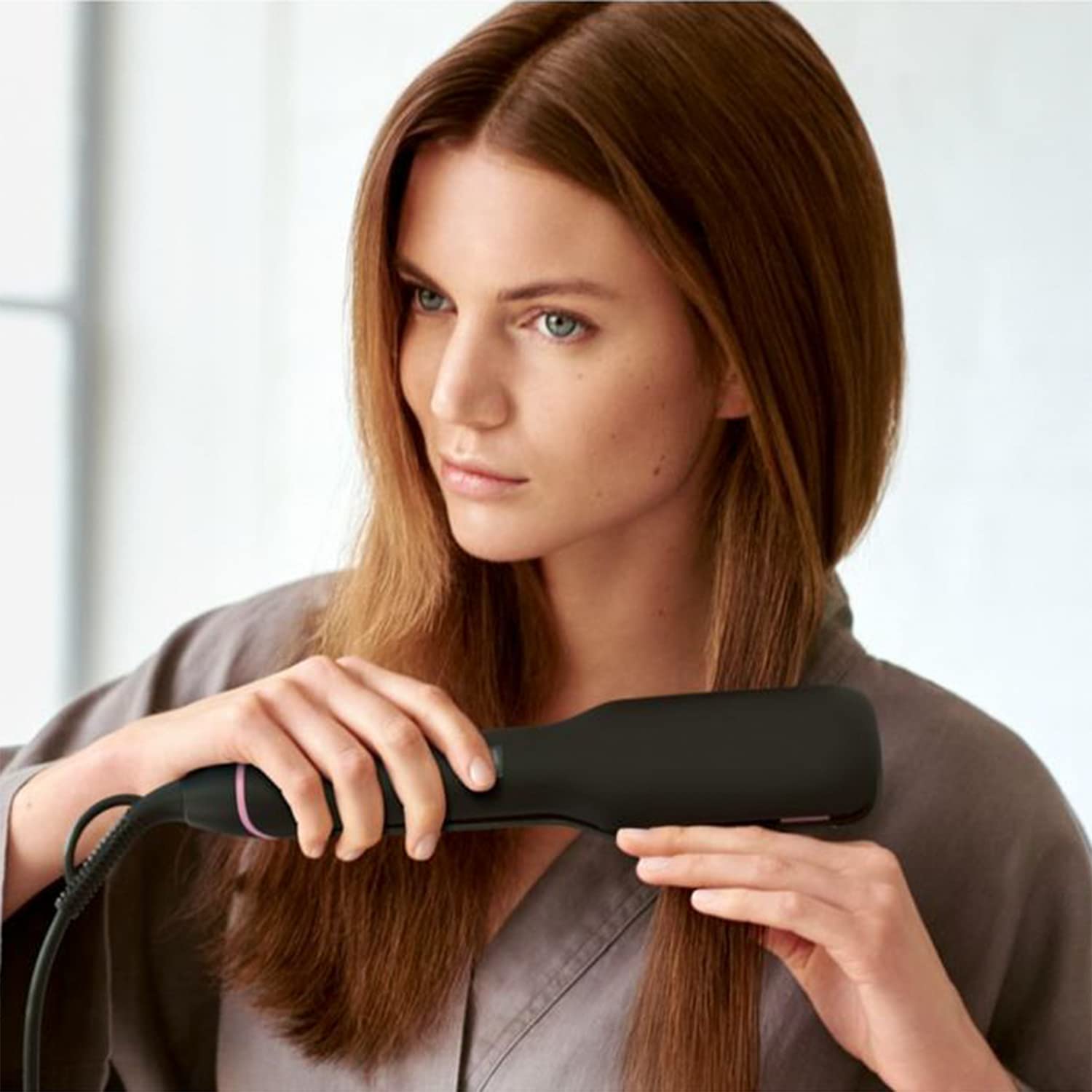 Philips Straight Care Vivid Ends Straightener in Bahrain - Halabh