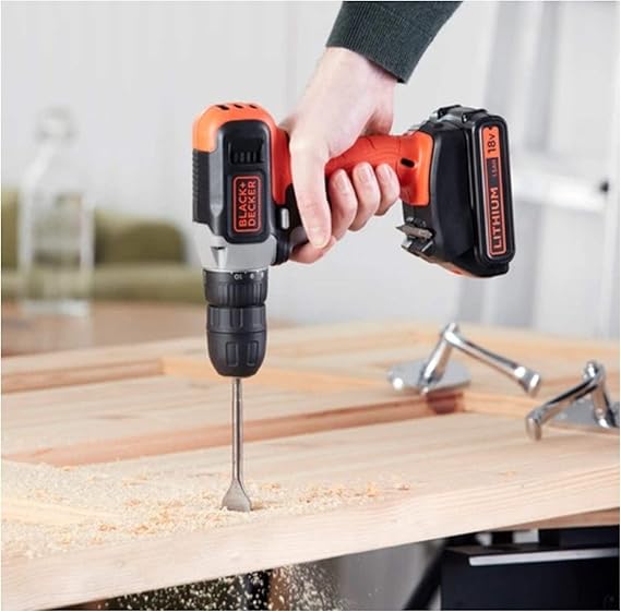 Black+Decker 18V Lithium-Ion Drill Driver with A 1.5Ah Battery