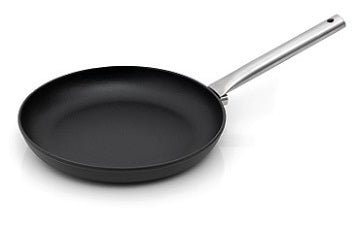 Paleo Casserole Cast Iron Pan | Capacity 1.7L | Color Black | Best Kitchen Accessories in Bahrain | Halabh