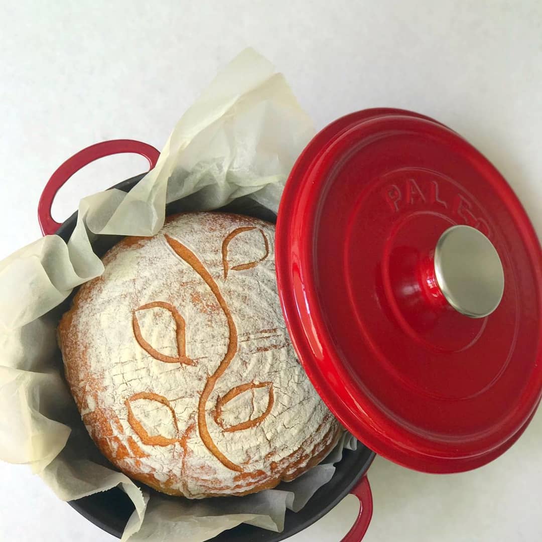 Paleo Casserole Cast Iron Pan | Capacity 3.8L | Color Red | Best Kitchen Accessories in Bahrain | Halabh