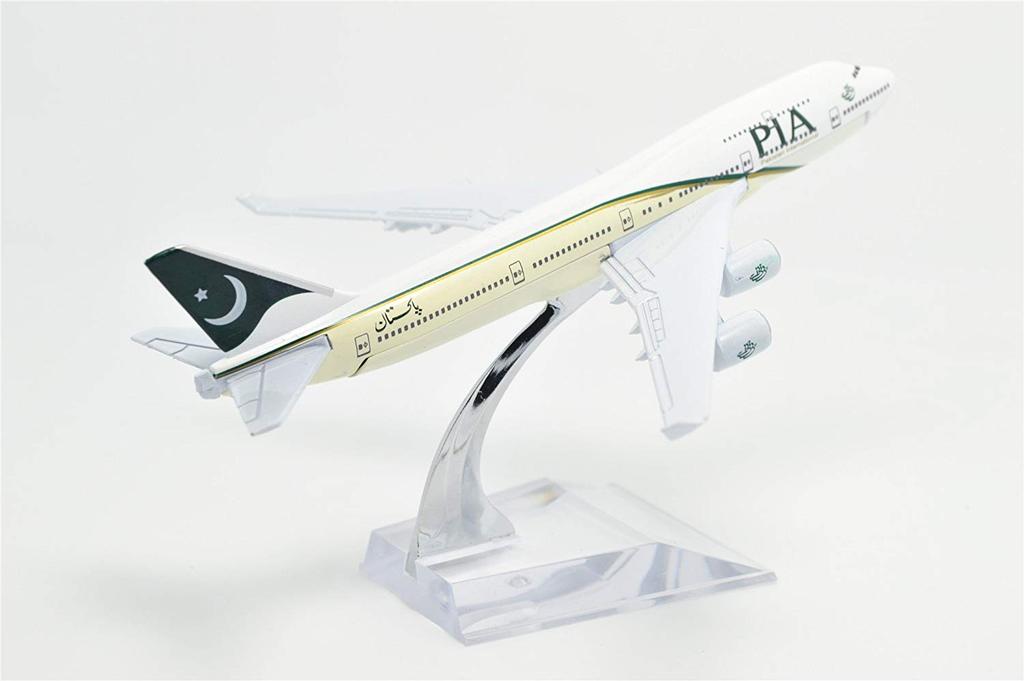 1:400 16cm Boeing B747-400 PIA Metal Airplane Model Plane Toy